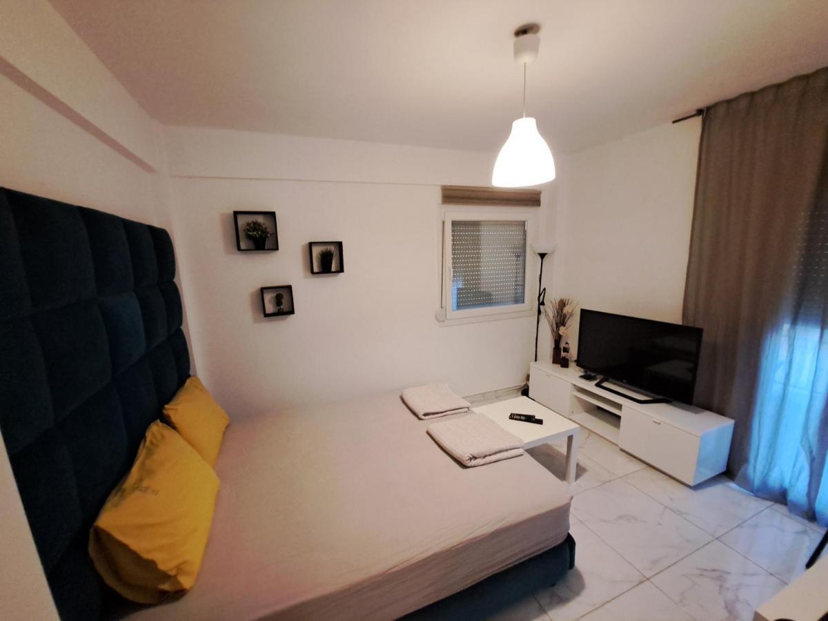 Max Lux The One Apartment Peraia  Bagian luar foto